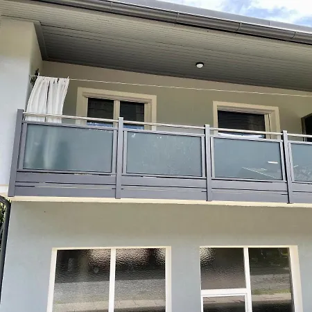 Unterlerchner アパート アフリッツ