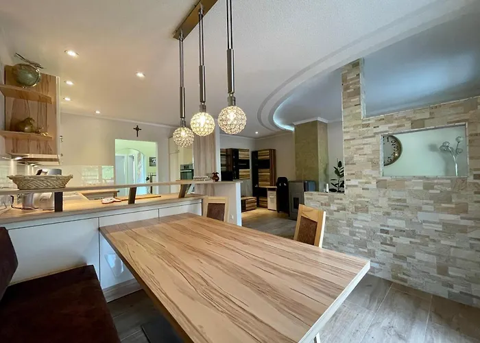 Unterlerchner * אפריץ